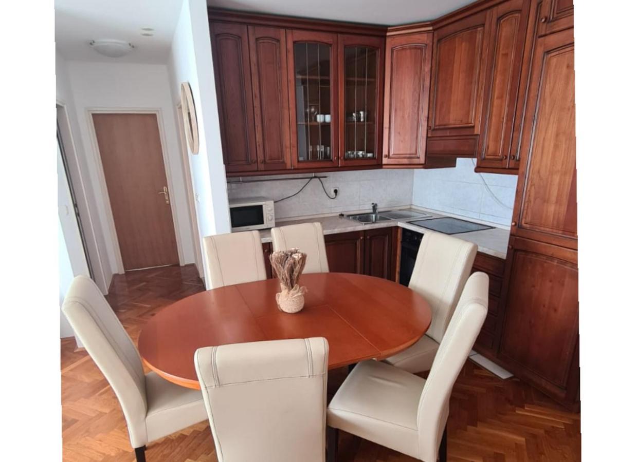 Apartman Ljubav มาคาร์สกา ภายนอก รูปภาพ