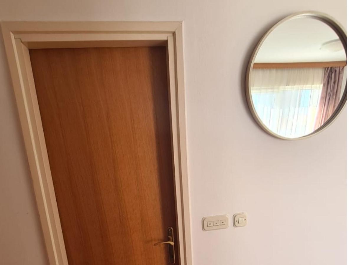 Apartman Ljubav มาคาร์สกา ภายนอก รูปภาพ